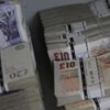 الاسترليني يسجل أعلى سعر في 3 أشهر أمام اليورو بعد بيانات