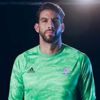 الرجاء يتقدم على بيراميدز بهدفين.. وخطأ فادح من شريف إكرامي (فيديو) الرجاء يتقدم على بيراميدز بهدفين.. وخطأ فادح من شريف إكرامي (فيديو)