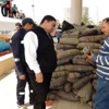 ضبط 3 طن بانجو بحوزة سائقين بالسويس