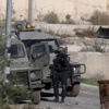 استشهاد فلسطيني واعتقال آخرين بالضفة