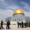 مستوطنون يهود يقتحمون المسجد الأقصى