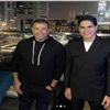 صور|عمرو دياب يلتقي برجل الأعمال أحمد أبو هشيمة في دبي صور|عمرو دياب يلتقي برجل الأعمال أحمد أبو هشيمة في دبي