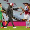 تريزيجيه يقود أستون فيلا خلال لقاء ليستر سيتي تريزيجيه يقود أستون فيلا خلال لقاء ليستر سيتي