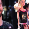 دمية Barbie مع كاميرا