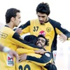 الأصفر تصدر... والأبيض تعثر الأصفر تصدر... والأبيض تعثر