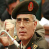 العصار يطالب الإبلاغ عن أي تجاوزات في الانتخابات أثناء تفقده مقار الاقتراع