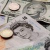 الإسترليني ينخفض مقابل الدولار