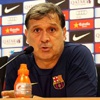 لاعبو برشلونة غير راضين عن قرارات مارتينو