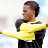 الاتحاد يطلق هزازي .. واللاعب بلا عروض