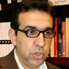عز الدين شكرى فى مكتبة ديوان