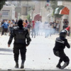 قتيل وعشرات المصابين بأعمال عنف ببنزرت التونسية