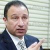 «الخطيب» يستقيل من مجلس إدارة الأهلي بعد إصراره على استكمال حملة «فودافون»