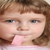 فوائد مضغ العلكة فوائد مضغ العلكة
