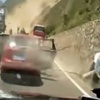 انهيار صخور على طريق سريع يسقط 30 شخصا بين قتيل وجريح انهيار صخور على طريق سريع يسقط 30 شخصا بين قتيل وجريح