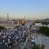حجاج بيت الله الحرام يتوافدون إلى صعيد عرفات
