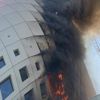 حريق داخل مجمع تجاري قيد الإنشاء في بيروت