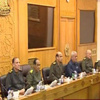 قانونيون: (العسكرى) لن يترك السلطة قبل إقرار وثيقة دستورية دائمة أو مؤقتة قانونيون: (العسكرى) لن يترك السلطة قبل إقرار وثيقة دستورية دائمة أو مؤقتة