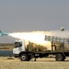 ايران تطلق صواريخ على مجسم لقاعدة اجنبية خلال مناوراتها العسكرية ايران تطلق صواريخ على مجسم لقاعدة اجنبية خلال مناوراتها العسكرية