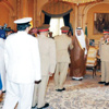 ولي العهد السعودي يستقبل قادة القوات المسلحة المعزّين والمبايعين ولي العهد السعودي يستقبل قادة القوات المسلحة المعزّين والمبايعين