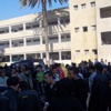 الطلاب يعتصمون بفناء مدرسة بأسيوط