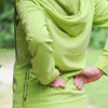 مقاعد الدراسة أحد أسباب آلام الظهر