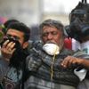 العراق.. قوات الأمن تطلق الغاز على المحتجين العراق.. قوات الأمن تطلق الغاز على المحتجين