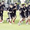 كوبر يطالب اللاعبين بإفطار الأيام المتبقية من رمضان كوبر يطالب اللاعبين بإفطار الأيام المتبقية من رمضان