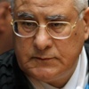 منصور يجري مشاورات سياسية حول أوضاع مصر