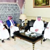 أمراء ووجهاء وأعيان ومسؤولون يعزون في الشيخ عبدالعزيز الدريعان