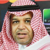 حصري بالصورة .. رئيس نادي سعودي يخوض تجربة في كبينة التعليق