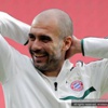 مدير الكرة بنادي «بايرن» يطالب اللاعبين بعدم الاختباء وراء «كاريزما» جوارديولا