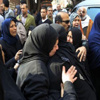 لاعبو الأهلى يهنئون أمهات شهداء"المجزرة"
