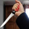 تطعن ابنها بسكين لرفضه المذاكرة