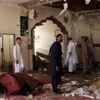 مقتل شقيق زعيم حركة طالبان في انفجار مسجد غرب باكستان