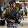طعن جندي فرنسي في باريس