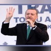 أردوغان يرفع شعار ''رابعة'' ردًا على سحب السفير المصري