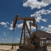 أسعار النفط ترتفع أكثر من دولار قبل انتهاء عقد الخام الأمريكي لشهر يونيو