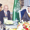 خادم الحرمين: نعتبر اليابان من أقرب الأصدقاء خادم الحرمين: نعتبر اليابان من أقرب الأصدقاء