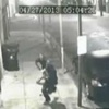 فيديو / لص يتحول إلي ضحية في حادث سرقة مسلحة! فيديو / لص يتحول إلي ضحية في حادث سرقة مسلحة!