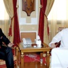 ولي عهد أم القيوين يستقبل قنصل عام سنغافورة