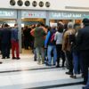 وسط استياء واسع.. شركات الطيران اللبنانية تشترط الدفع بالدولار