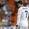 "رونالدو" يعتزم الرحيل عن ريال مدريد "رونالدو" يعتزم الرحيل عن ريال مدريد