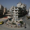 فلسطينيون يغلقون محالهم في رام الله تضامناً مع الأسرى المضربين عن الطعام