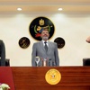 مرسي يهدد باتخاذ "إجراءات" بحق بعض الساسة مرسي يهدد باتخاذ "إجراءات" بحق بعض الساسة