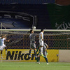 الرئيس رفض التعليق بعد الخسارة جماهير الهلال أبدت غضبها على الفريق.. وانتقدت تراجع اللاعبين