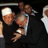 القرضاوي في غزة بعد عام على فتواه بـ"تحريم" زيارة القدس على المسلم القرضاوي في غزة بعد عام على فتواه بـ"تحريم" زيارة القدس على المسلم