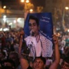 الأراضي الفلسطينية : آلاف الفلسطينيين عند معبر رفح لاستقبال نجم "آراب آيدول" محمد عساف