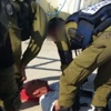 بالفيديو: لماذا تهرب هذه الطفلة من الشرطة.. مؤثر