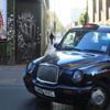 سيارات الأجرة السوداء البريطانية الشهيرة...من الطرق إلى الحقول بسبب الجائحة سيارات الأجرة السوداء البريطانية الشهيرة...من الطرق إلى الحقول بسبب الجائحة