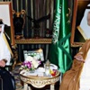 أمير قطر يلتقي ملك السعودية بجدة